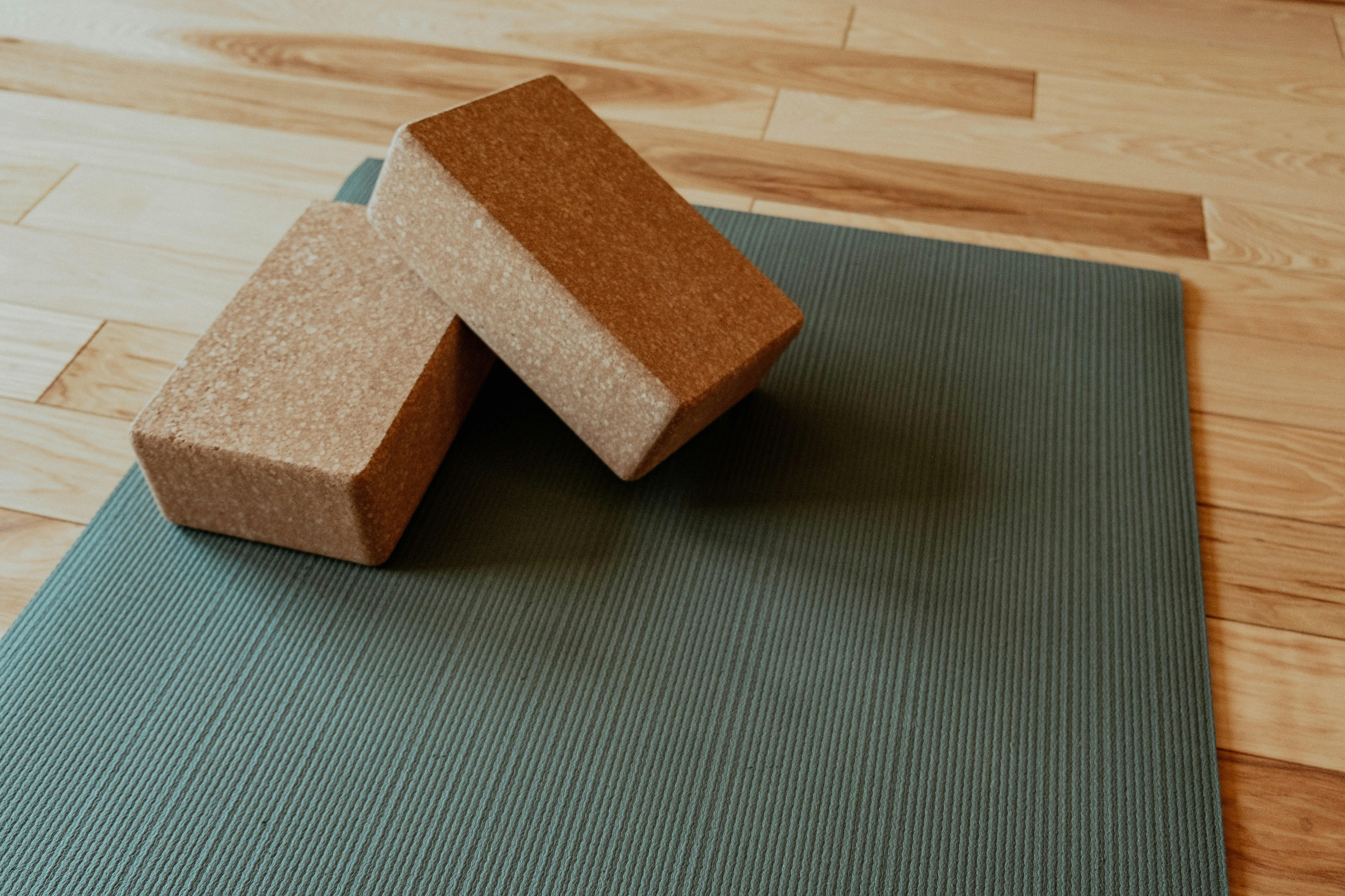 2 yoga blocks on a yoga mat